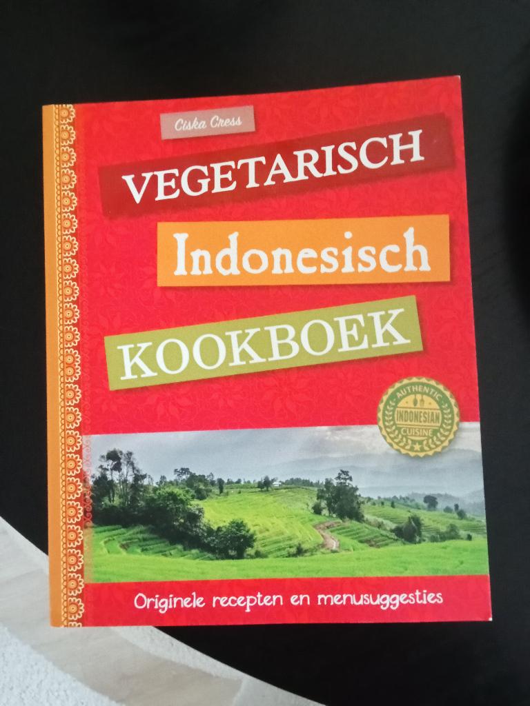Vegetarisch Indonesisch Kookboek - Ciska Cress, Ophalen, Zo goed als nieuw, Vegetarisch