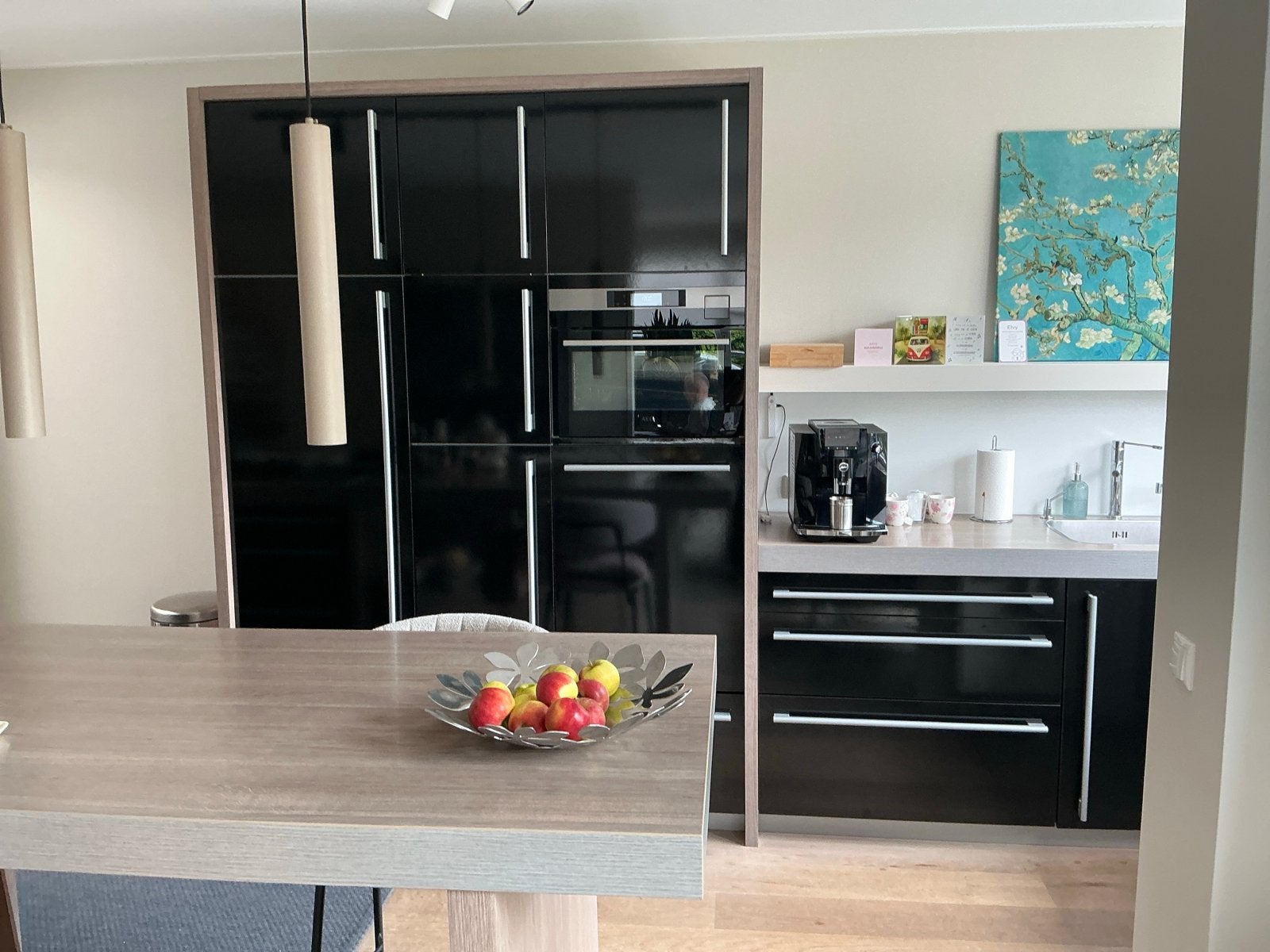 Moderne Zwarte Hoogglans Keuken met Inbouwapparatuur, Huis en Inrichting, Keuken | Complete keukens, Gebruikt, Zwart, Hoekkeuken