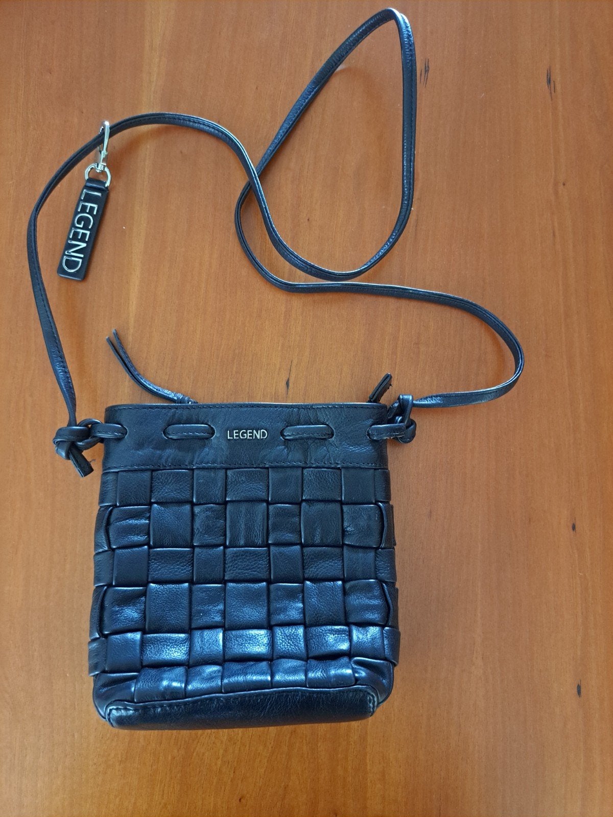 Crossbody tasje zwart Legend, Sieraden, Tassen en Uiterlijk, Ophalen of Verzenden, Zo goed als nieuw, Zwart, Schoudertasje