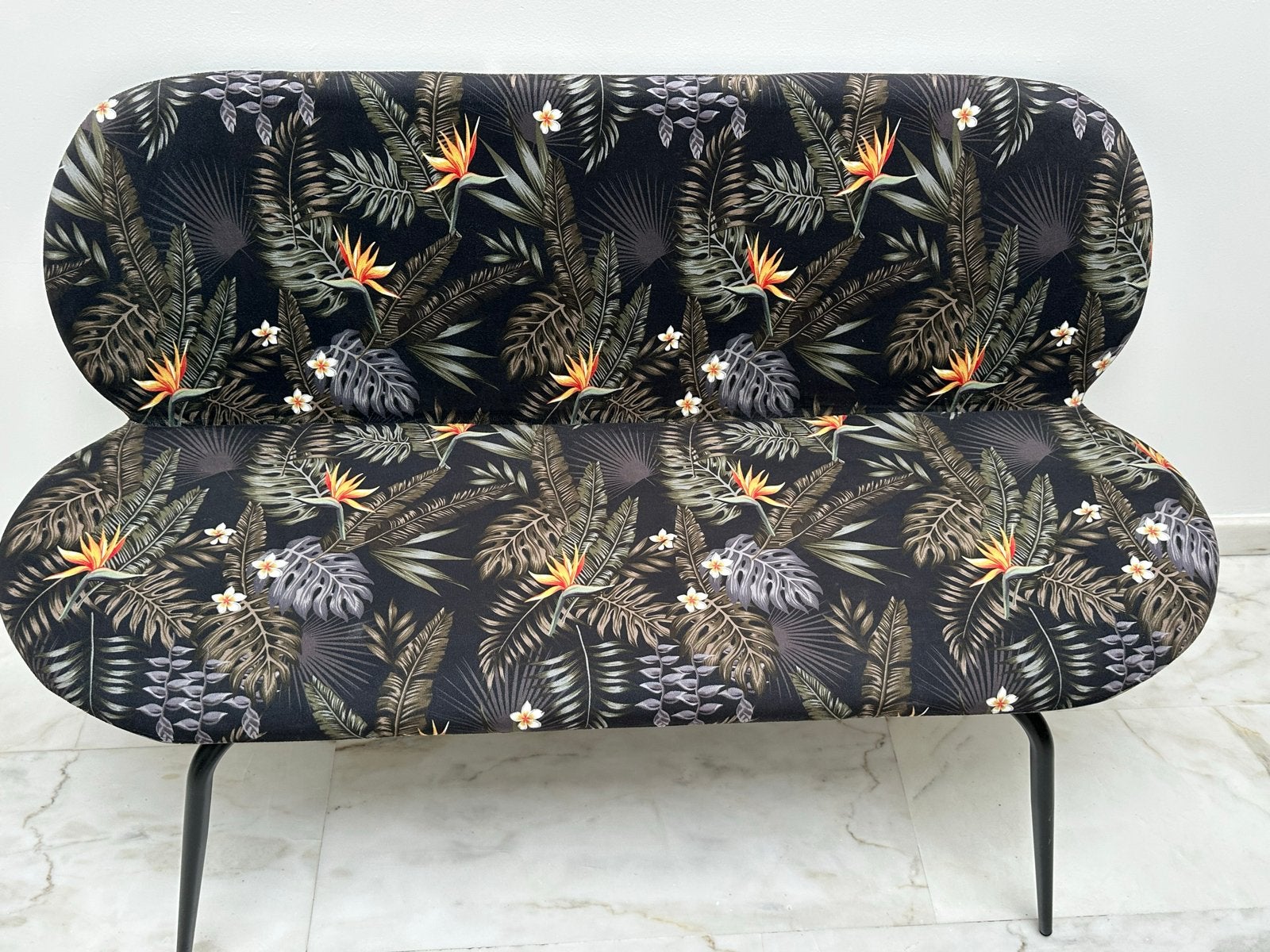 WOOOD Bram bankje met tropische print 130cm, Huis en Inrichting, Ophalen, Minder dan 75 cm, Tweepersoons, Zo goed als nieuw