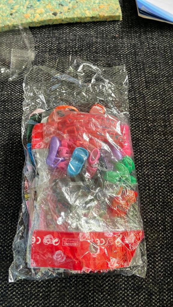 Barbiekleertjes, Ophalen, Nieuw