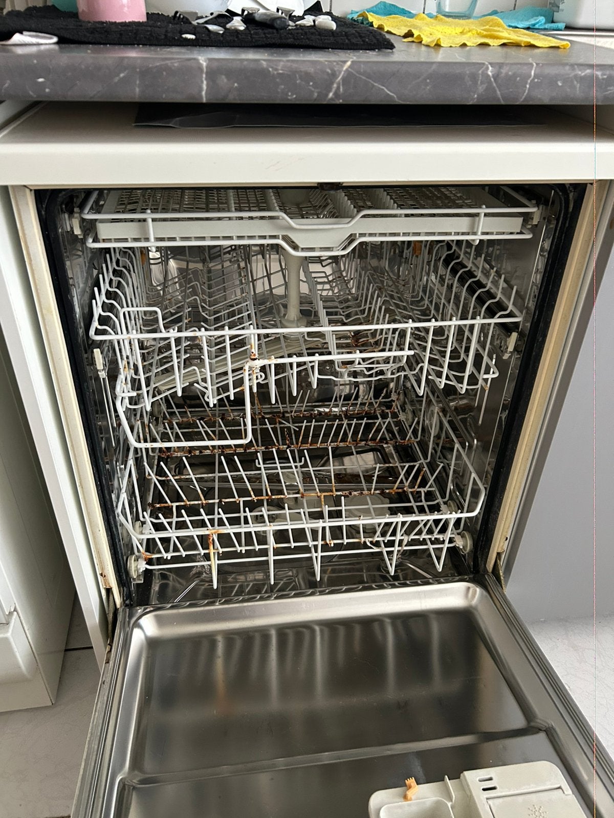 Miele vaatwasmachine, Ophalen, Zo goed als nieuw, 85 tot 90 cm