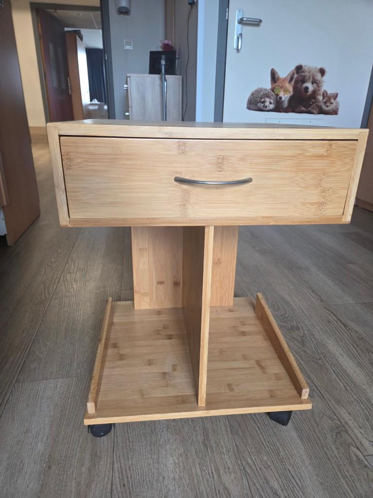 Mooi kastje op wielen, Huis en Inrichting, Kasten | Overige, Ophalen of Verzenden