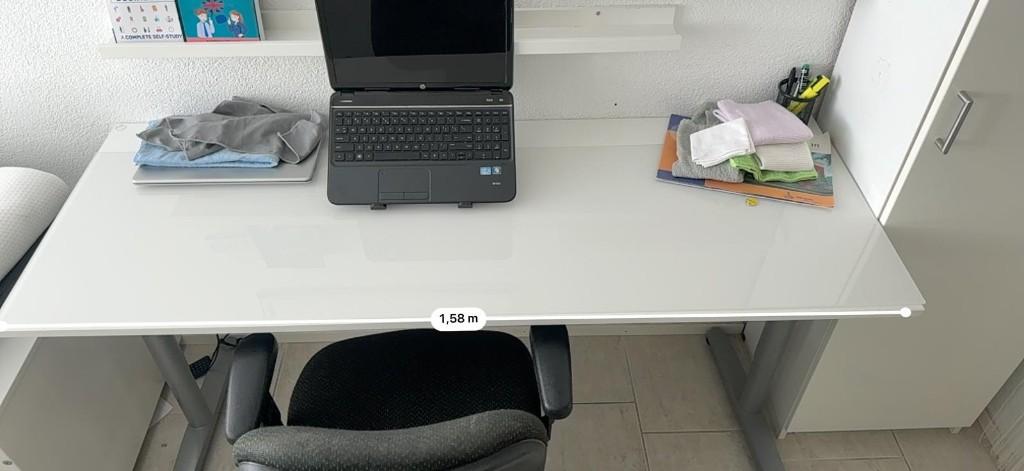 Bureau modern (Hoogteverstelbaar), Huis en Inrichting, Bureaus, Ophalen, In hoogte verstelbaar, Gebruikt, Overige typen