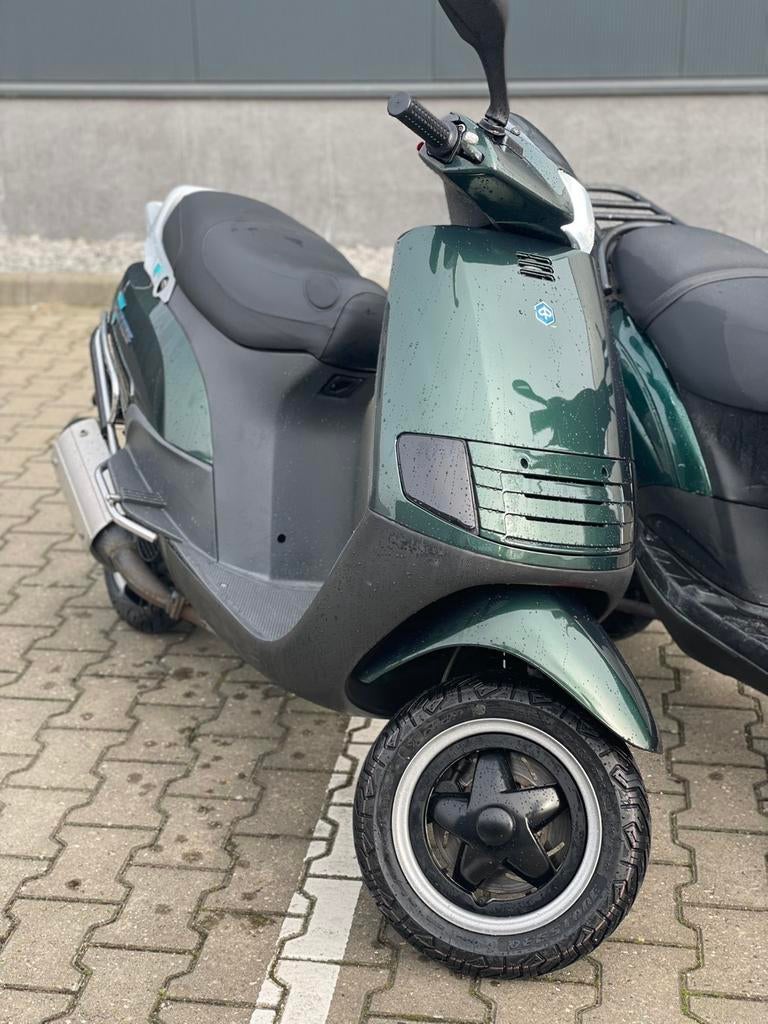 125cc SKR - A1, Fietsen en Brommers, Scooters | Piaggio, Ophalen, Zo goed als nieuw, Tweetakt, Overige modellen