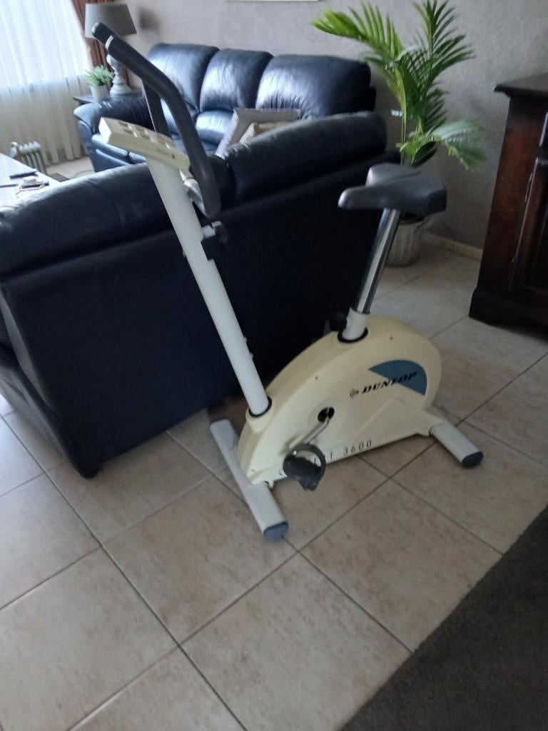 Hometrainer, Sport en Fitness, Ophalen of Verzenden, Zo goed als nieuw, Hometrainer