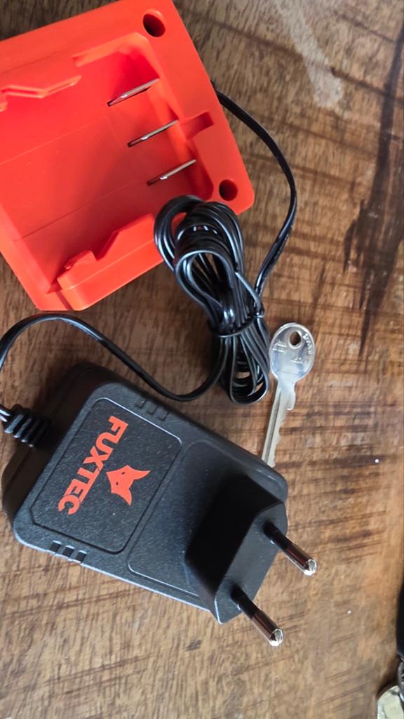 Fuxtec lader 20 volt, Ophalen of Verzenden, Nieuw