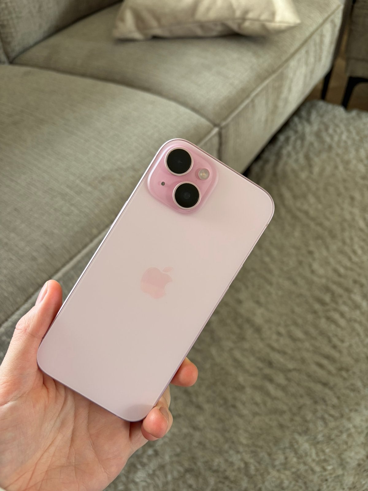 Foto 2 van Iphone 15 Roze