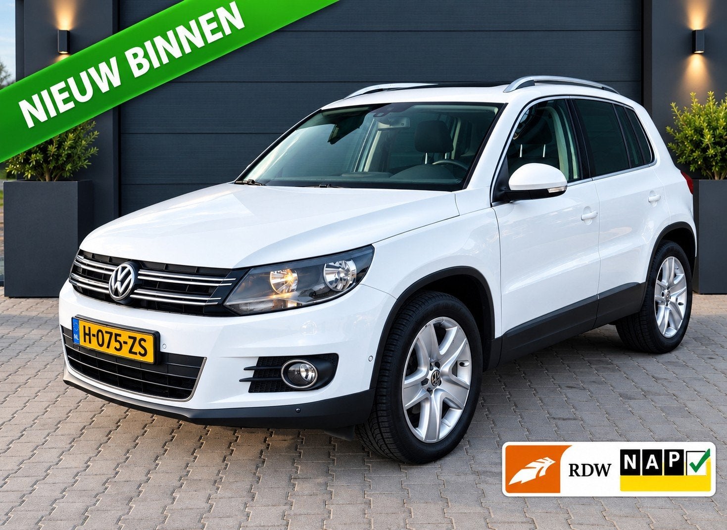 Volkswagen Tiguan 1.4 Comfort&Design 2014,Panodak, RIJKLAAR!, Auto's, Voorwielaandrijving, 15 km/l, Zwart, 4 cilinders