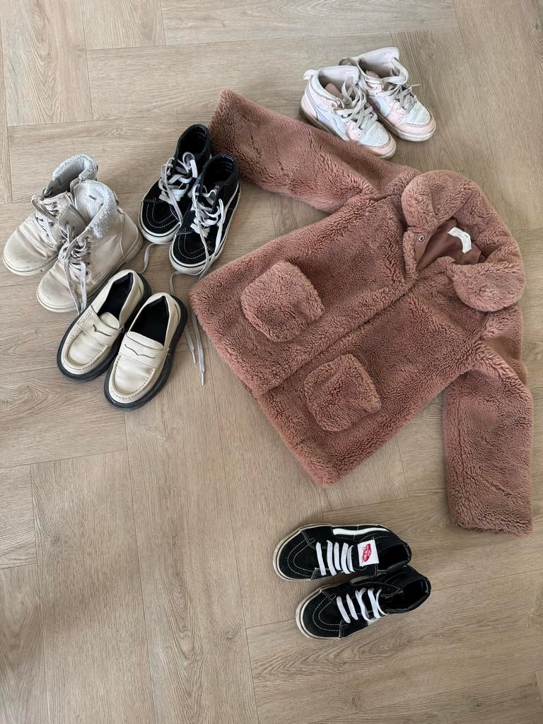 Diverse schoenen en teddy jasje meisje, Ophalen