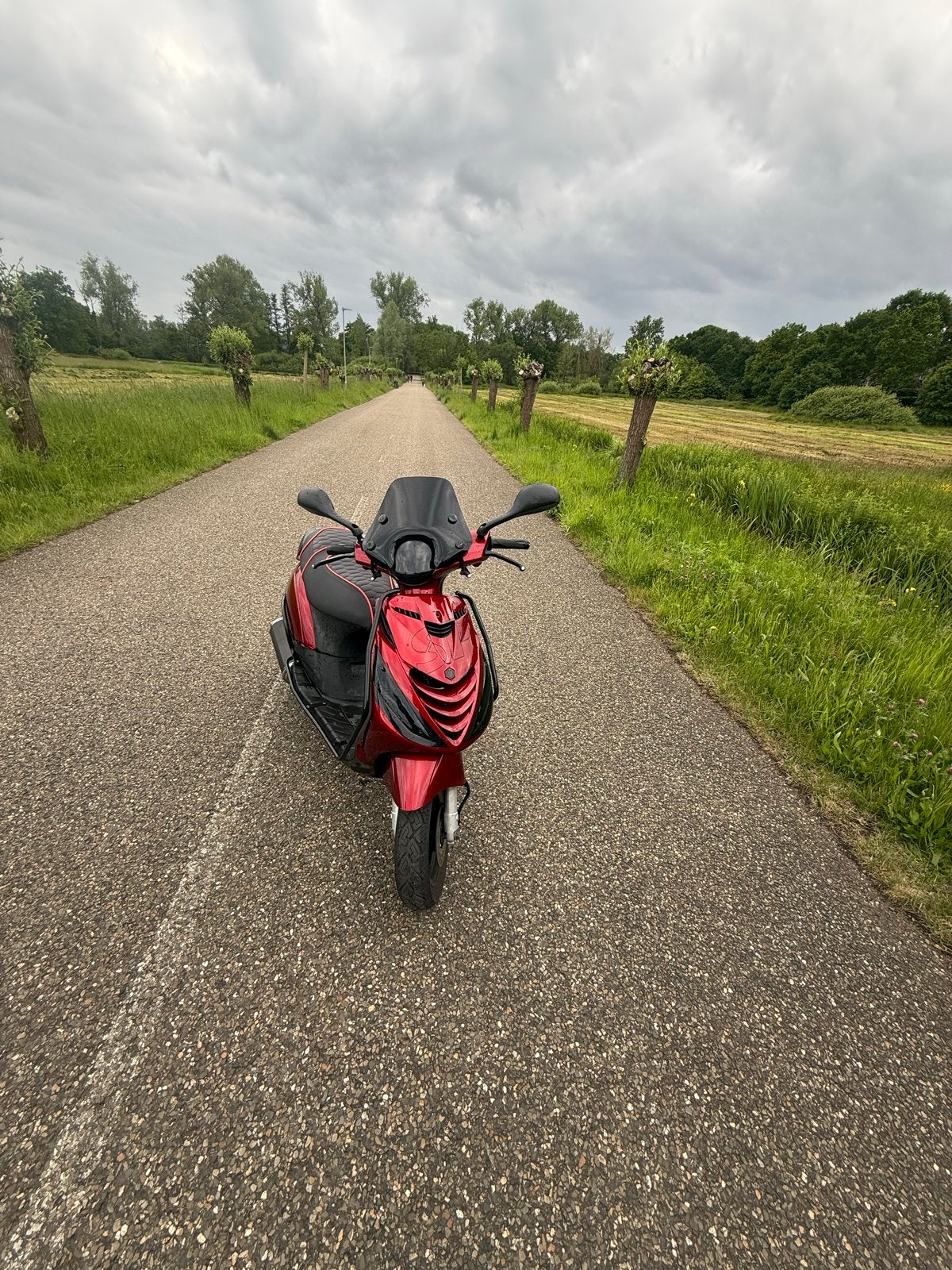 TEKOOP/ TE RUIL Piaggio Zip 4T 50cc - Rijklaar, Ophalen, Maximaal 45 km/u, Zip, Zo goed als nieuw
