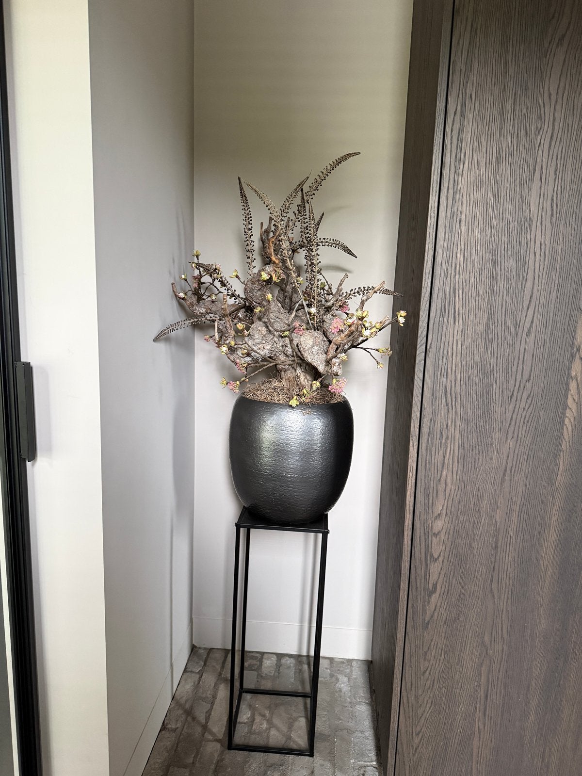 Kunstboom met echte houten stronk en pot, Ophalen, Zo goed als nieuw, Meerkleurig, Hout