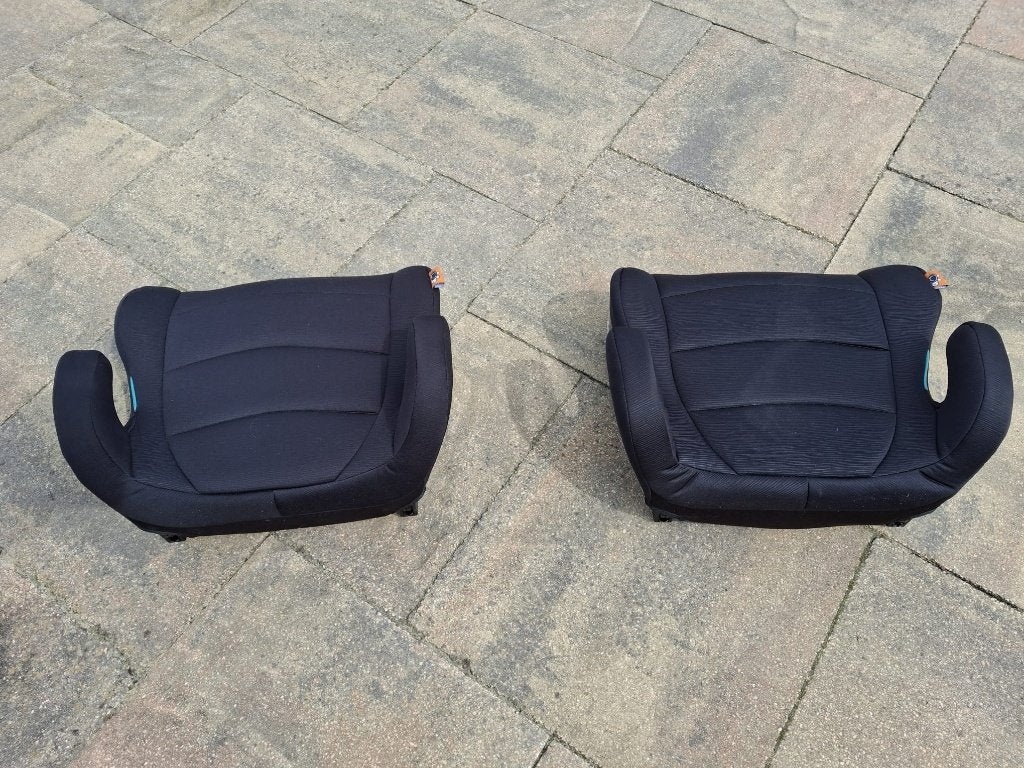 Twee mooie zitverhogers te koop, Kinderen en Baby's, Kinderstoelen, Ophalen, Zo goed als nieuw, Overige typen, Aanschuifbaar