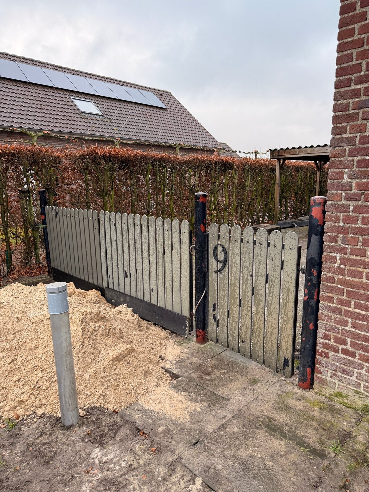 Brede poort met looppoortje, Tuin en Terras, Schuttingen, Ophalen, 1 tot 2 meter, Minder dan 3 meter, Zo goed als nieuw