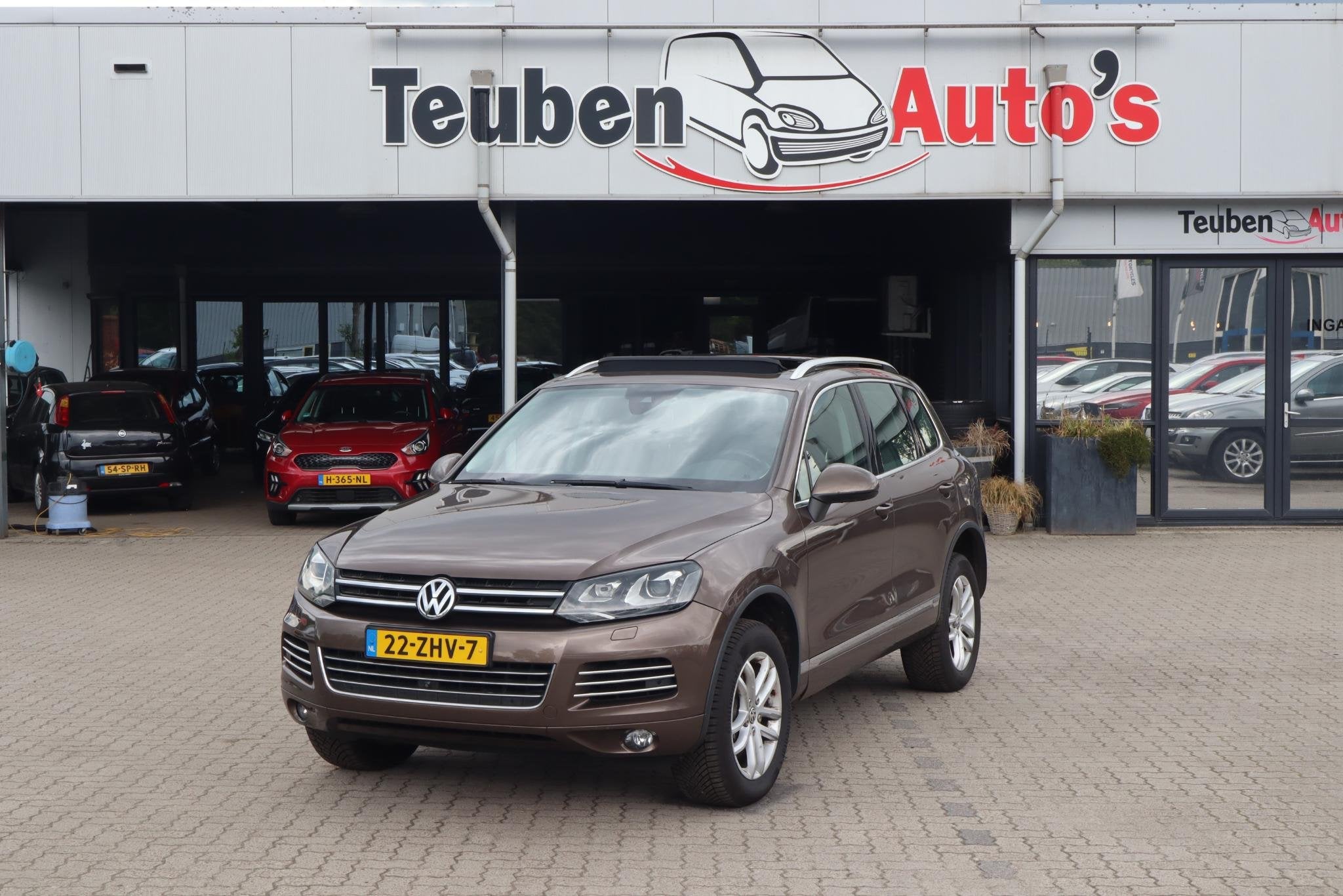 Volkswagen Touareg 3.0 TSI Hybrid Highline | trekhaak | Pano, Auto's, Automaat, Euro 5, Gebruikt, Zwart