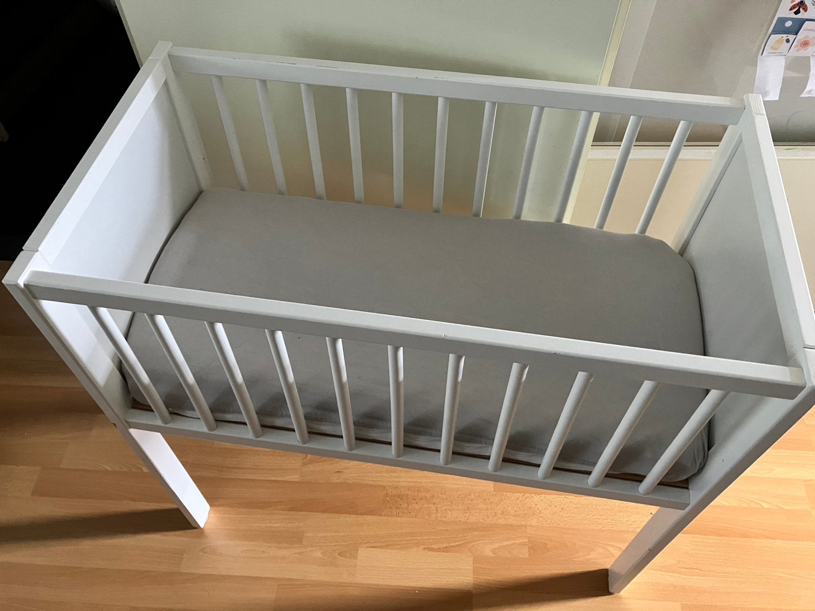 Baby wiegje met matras, Kinderen en Baby's, Babywiegjes en Ledikanten, Ophalen of Verzenden, Zo goed als nieuw, Wieg