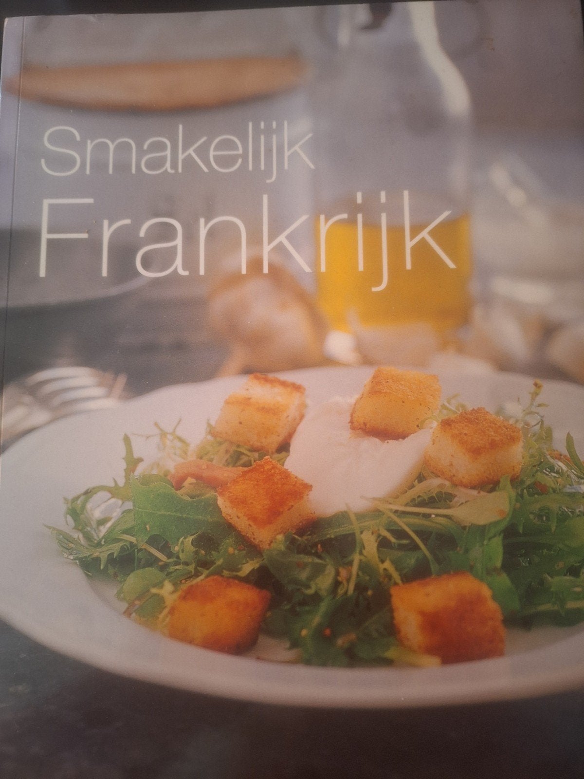 Smakelijk Frankrijk - Heerlijke Franse recepten, Boeken, Onbekend, Hoofdgerechten, Ophalen of Verzenden, Zo goed als nieuw
