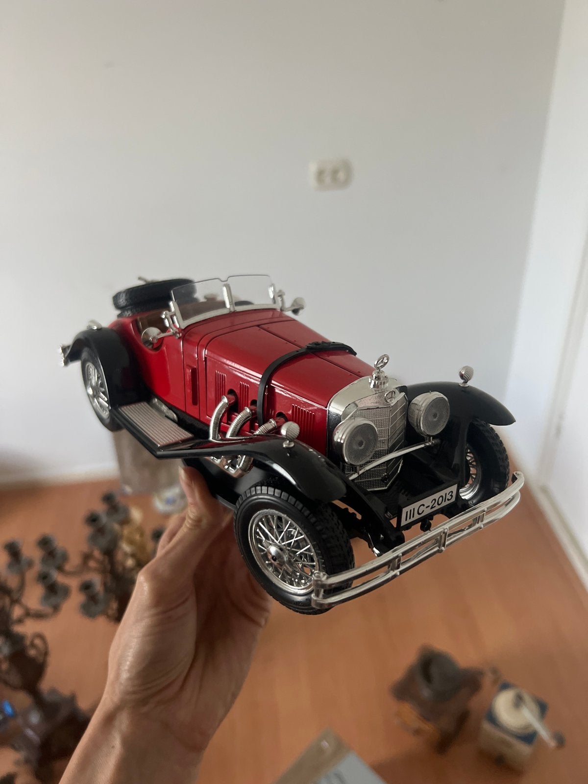 Mercedes-Benz Oldtimer Modelauto Rood/Zwart, Ophalen of Verzenden, Zo goed als nieuw, Auto, Overige merken