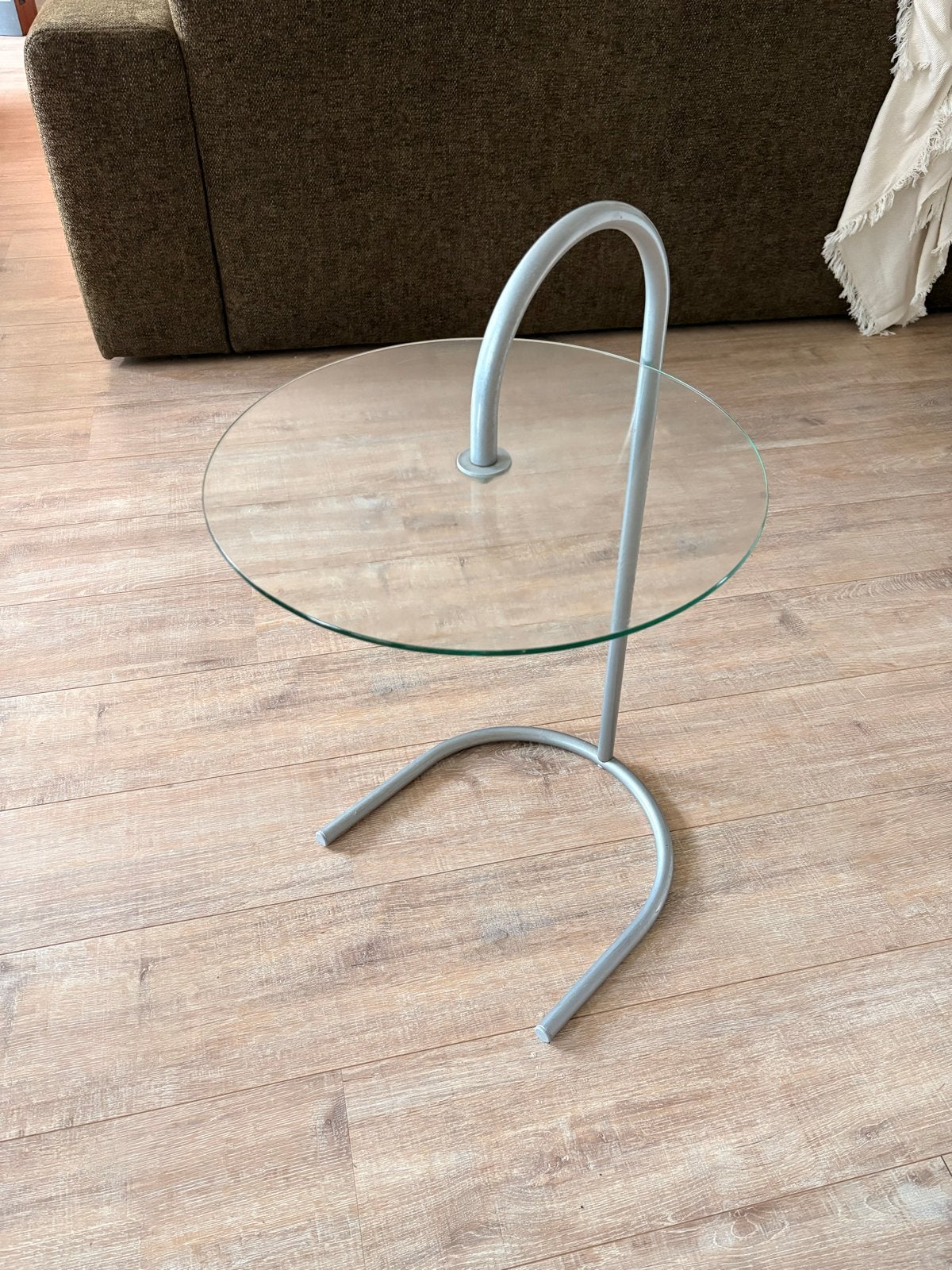 IKEA Tord Bjorklund RY bijzettafel met glazen blad, 45 tot 60 cm, Minder dan 55 cm, Gebruikt, Rond