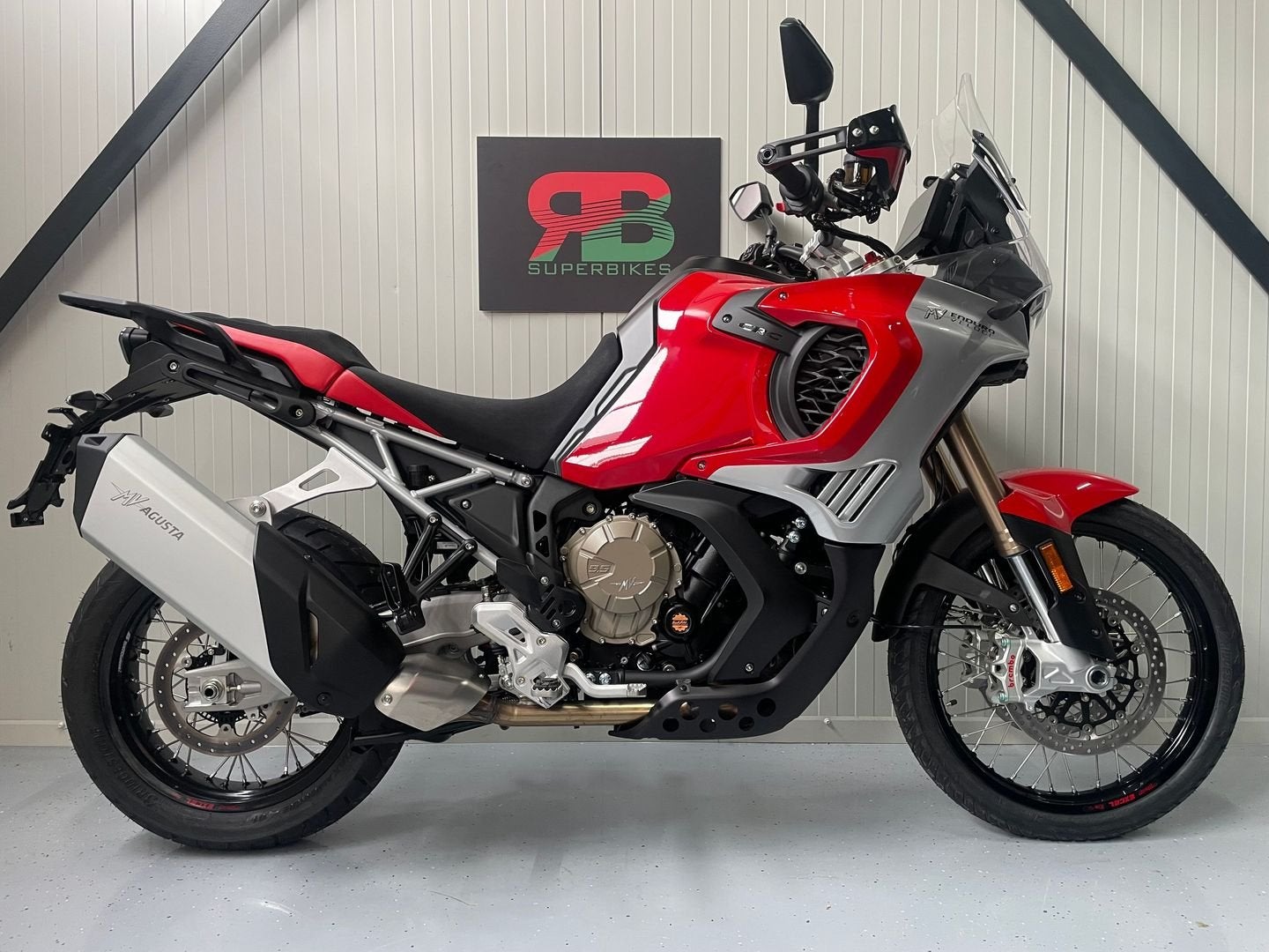 MV AGUSTA ENDURO VELOCE (bj 2026) 5 km, Motorrijbewijs A, Bedrijf, Meer dan 35 kW, Overig