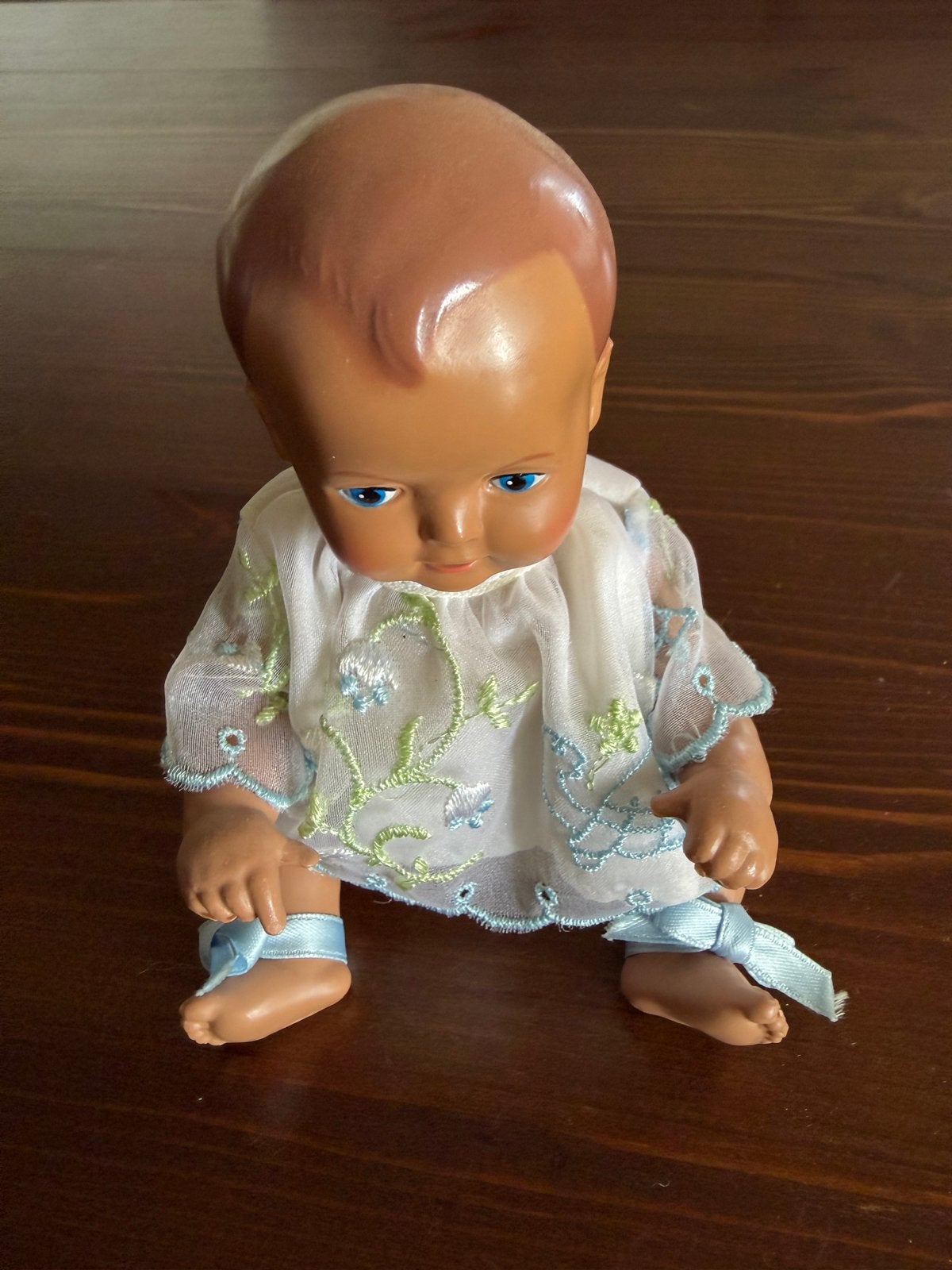 Vintage Babypop met Kanten Jurkje - Nummer 16, Verzamelen, Poppen, Ophalen, Gebruikt, Babypop
