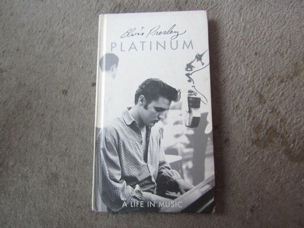 4CD+boek Elvis Presley - Platinum, Ophalen of Verzenden, Gebruikt, Pop, Boxset
