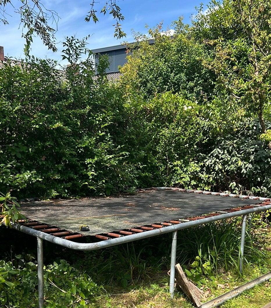 Trampoline 320x225 GRATIS, Ophalen, Gebruikt