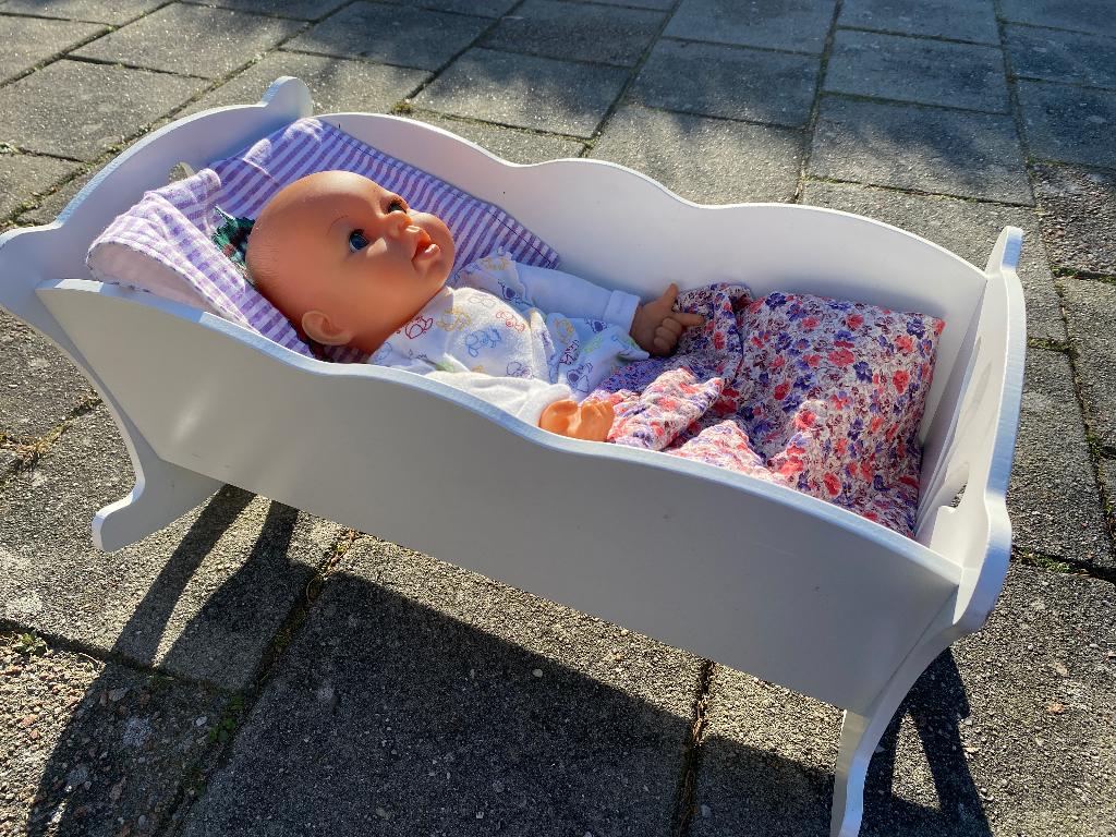 Poppenwiegje hout wit Kidkraft, Ophalen, Zo goed als nieuw