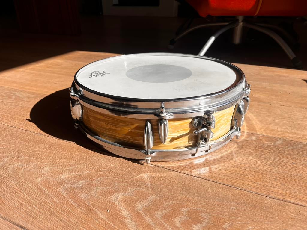 Te koop. vintage piccolo snare, Ophalen, Zo goed als nieuw, Trommel