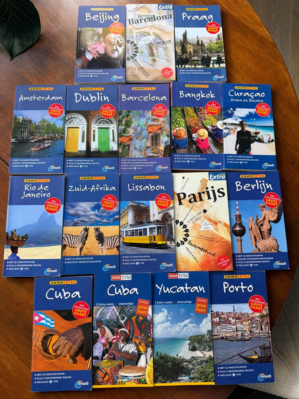 Diverse ANWB Extra reisgidse, Gelezen, Verzenden, Europa, Reisgids of -boek