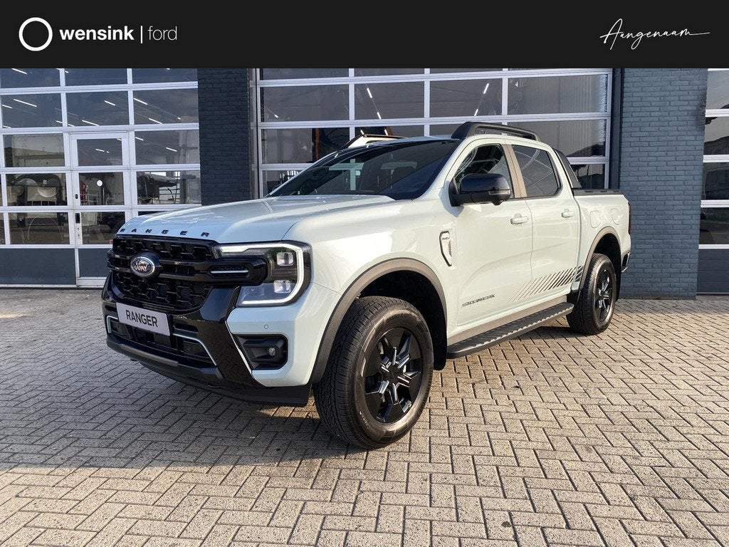 Ford Ford Ranger Stormtrak Double Cabine 2.3 PHEV 279PK Ford, Auto's, Ford, Automaat, Stof, 4 cilinders, 2300 cc
