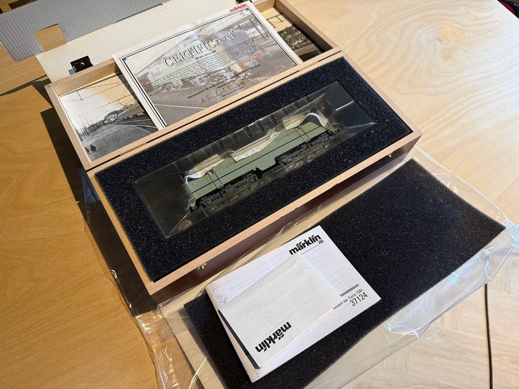 Märklin 37124 Jubiläums-Edition "60 Jahre Serie NS 1200", Wisselstroom, Locomotief, Nieuw, Ophalen of Verzenden