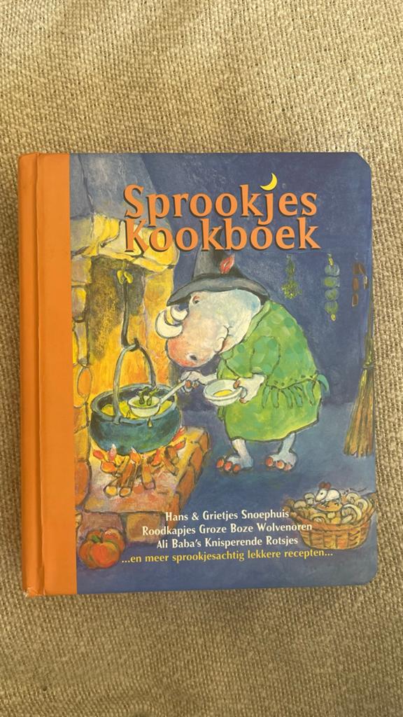 Sprookjes Kookboek: Hans & Grietjes, Roodkapje en meer!, Boeken, Ophalen of Verzenden, Gelezen, Overige gebieden, Voorgerechten en Soepen