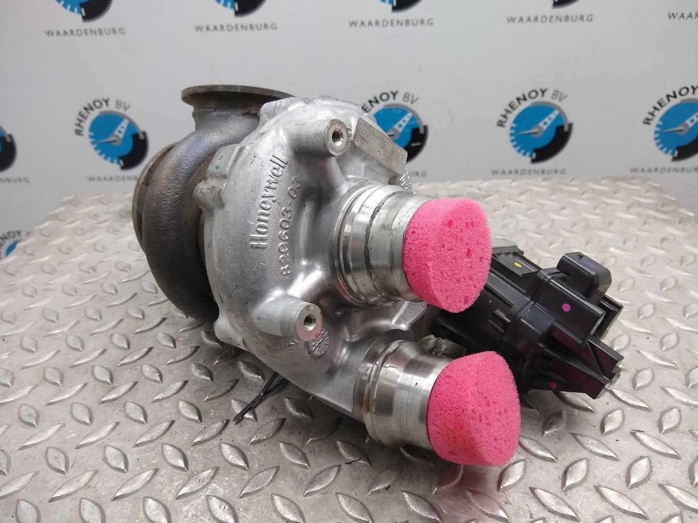 BMW 5 SERIES TURBO 2017, Ophalen of Verzenden, Gebruikt, Stiba lid
