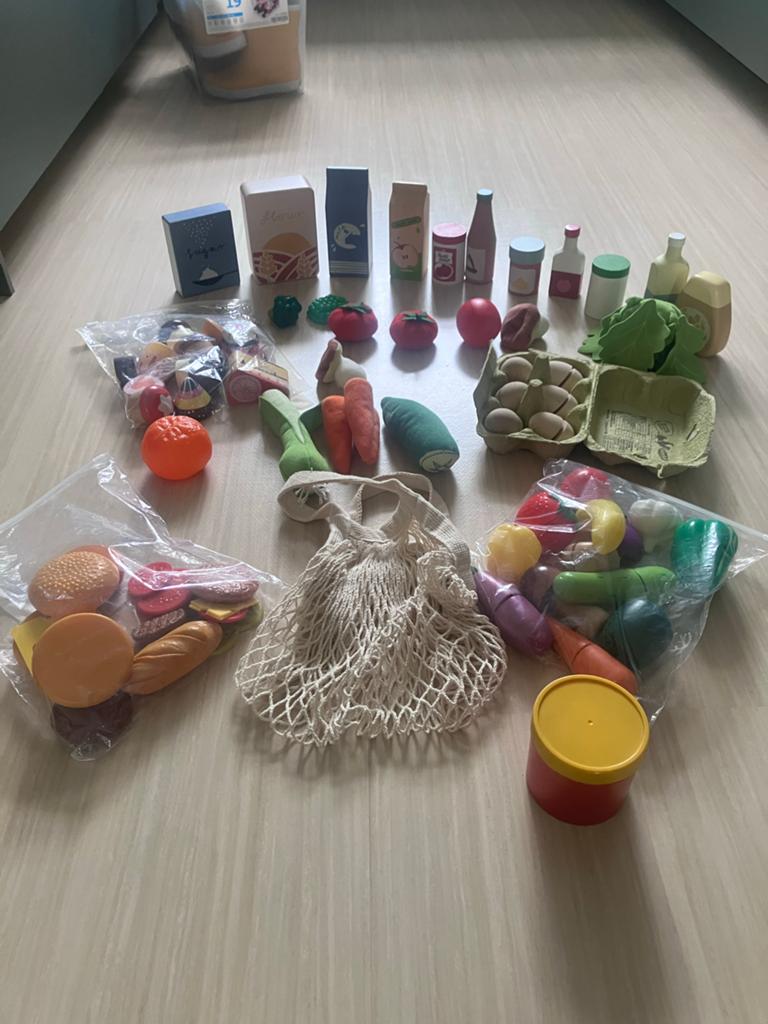 Grote set speelgoedeten: hout, stof en plastic, Ophalen of Verzenden, Gebruikt, Jongen of Meisje