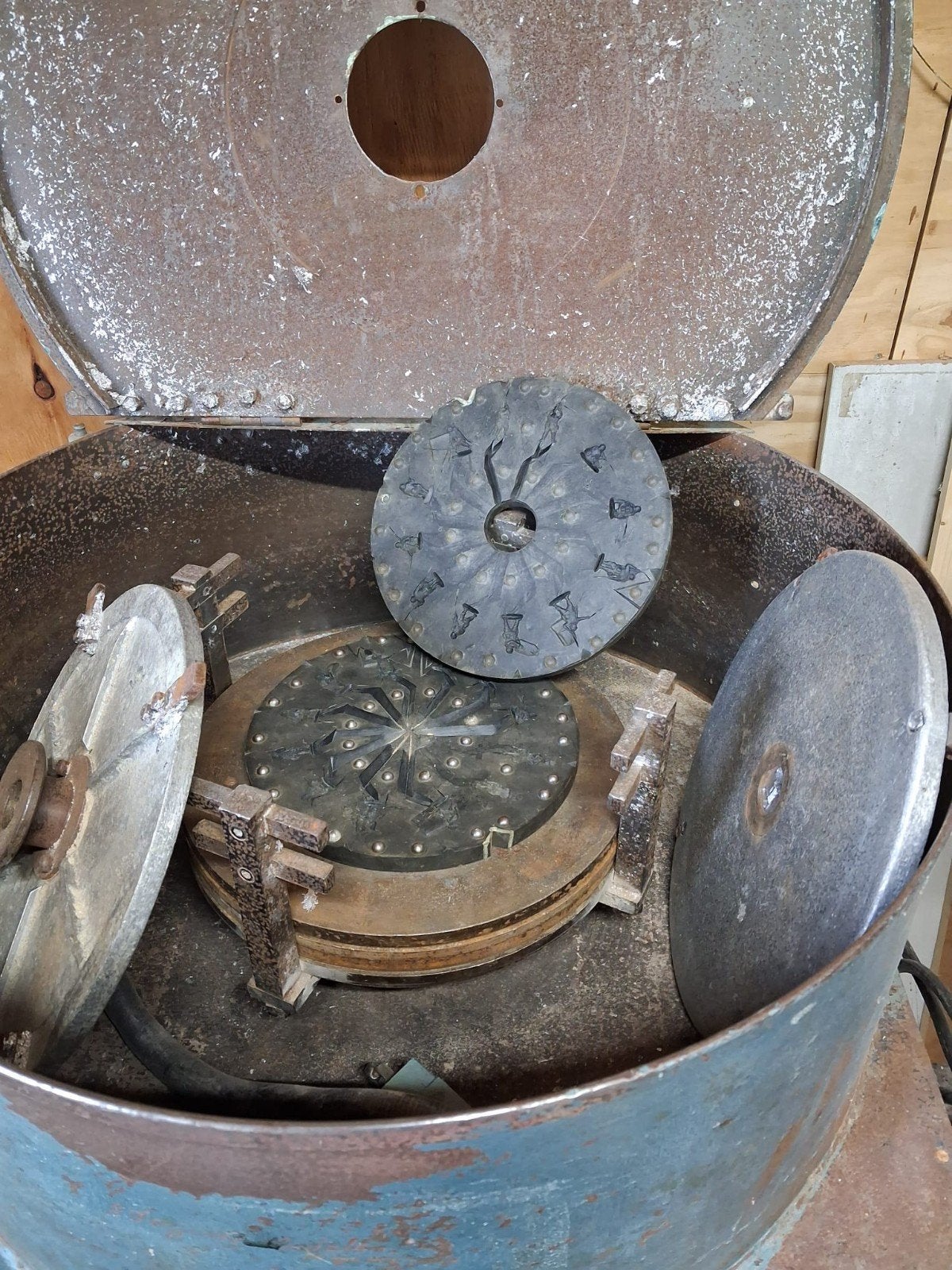 Professionele tingietmachine met mallen en toebehoren, Ophalen