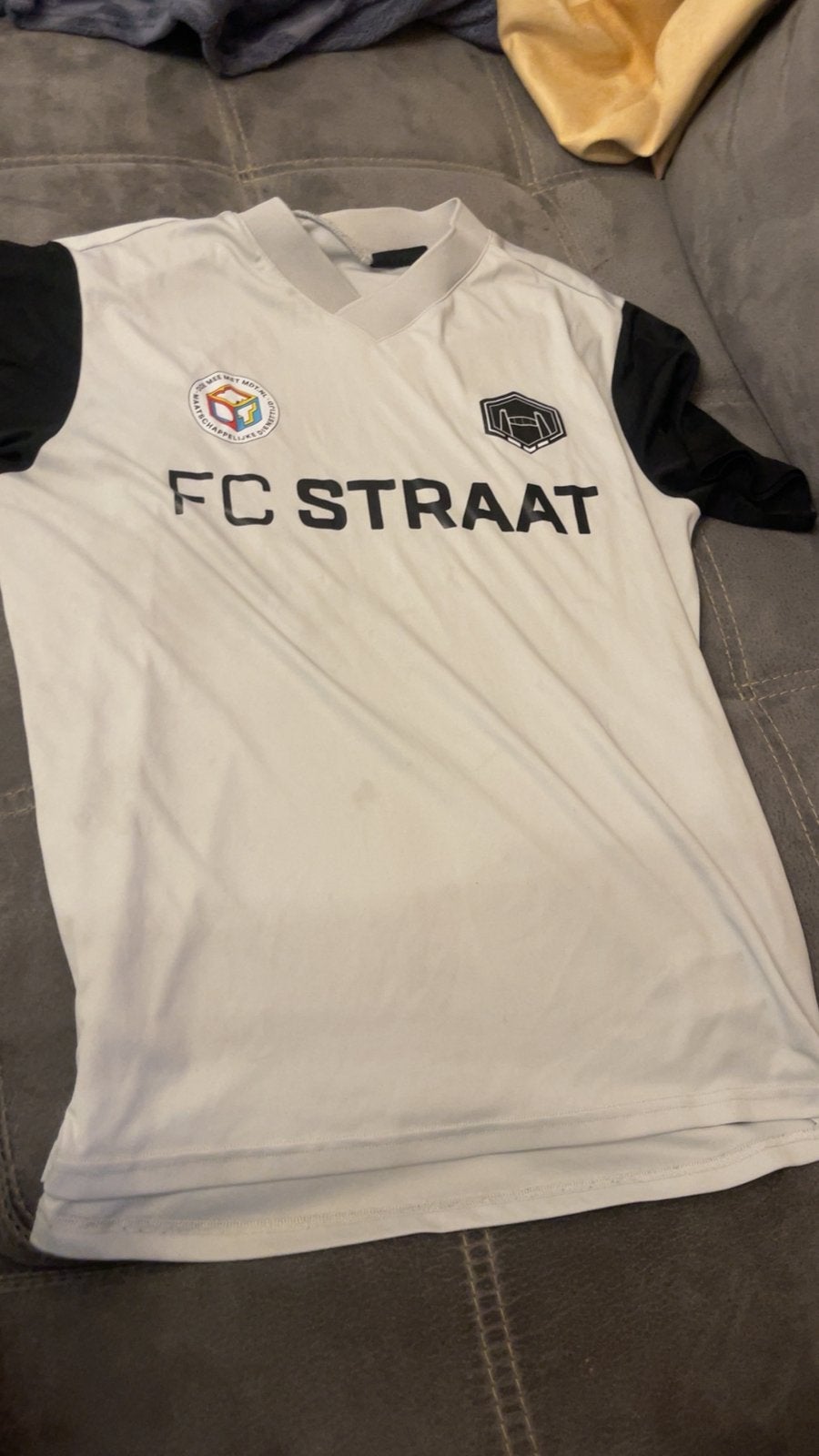 Een fc straat shirt van touzani maat M en niet gedragen, Ophalen of Verzenden, Zo goed als nieuw, Shirt