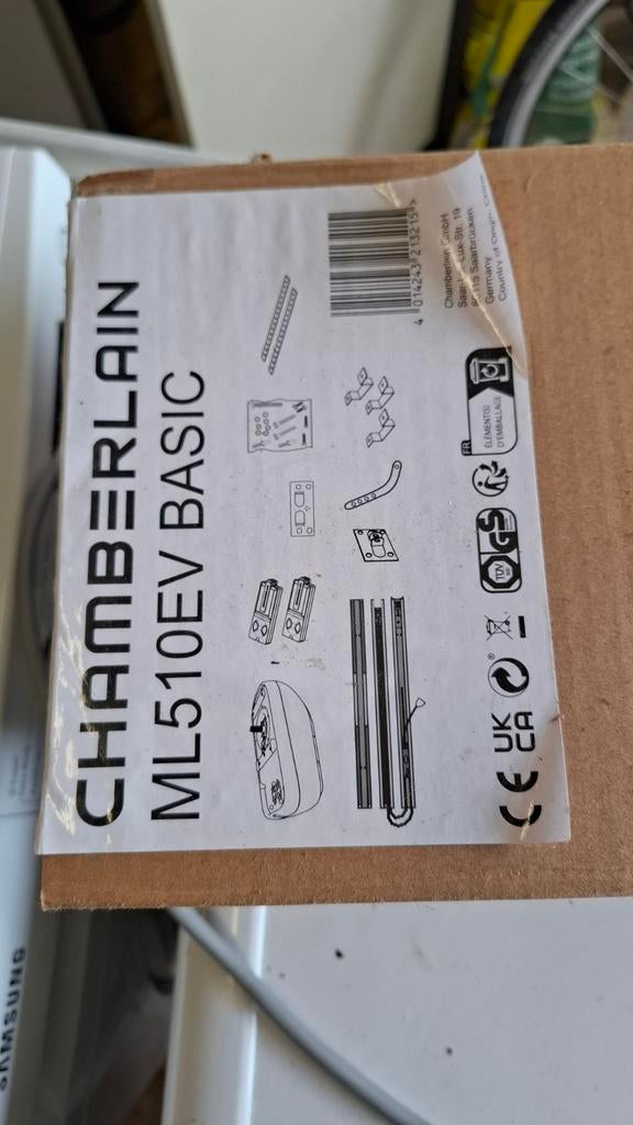 Chamberlain ML510EV Basic garagedeur opener nieuw in doos, Doe-het-zelf en Verbouw, Deuren en Horren, Ophalen