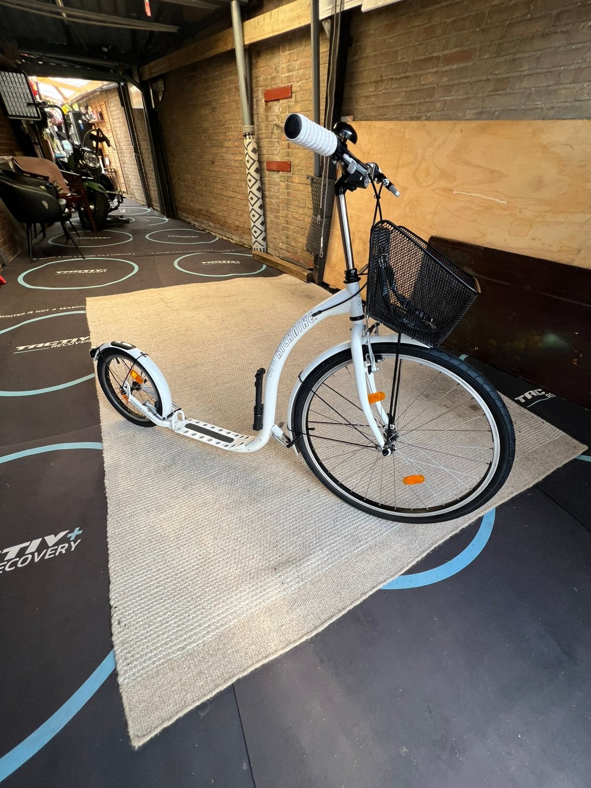 Kickbike City G4 Step wit grote wielen, Ophalen, Gebruikt, Gewone step