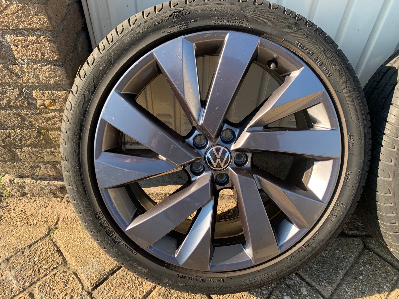 Originele VW Taigo 18 inch lichtmetalen velgen - 5x100 - 7J, Ophalen, 18 inch, Velg(en), Personenwagen