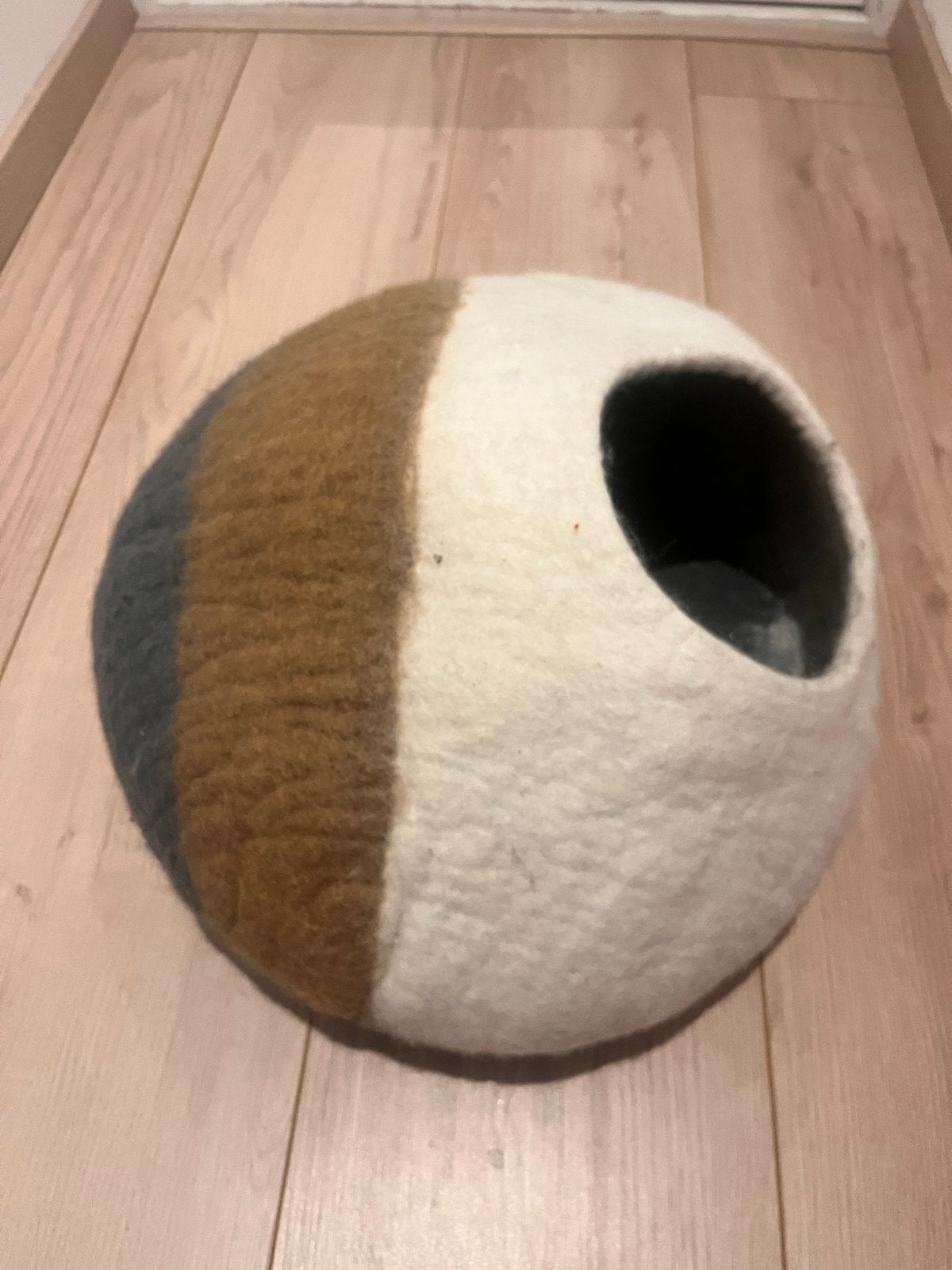 Katten cave grot vilt wol, Ophalen of Verzenden