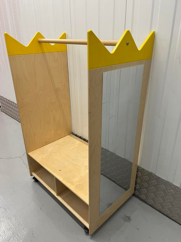 Verkleedkast verkleedmeubel kinderkledingrek schoolkast, Kinderen en Baby's, Kinderkamer | Commodes en Kasten, Ophalen, Gebruikt