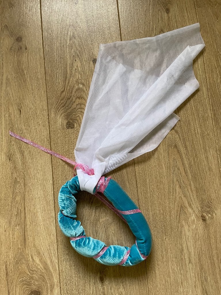 Verkleden hoofdband met sluier jonkvrouw, Ophalen, Zo goed als nieuw, 104 of kleiner, Meisje