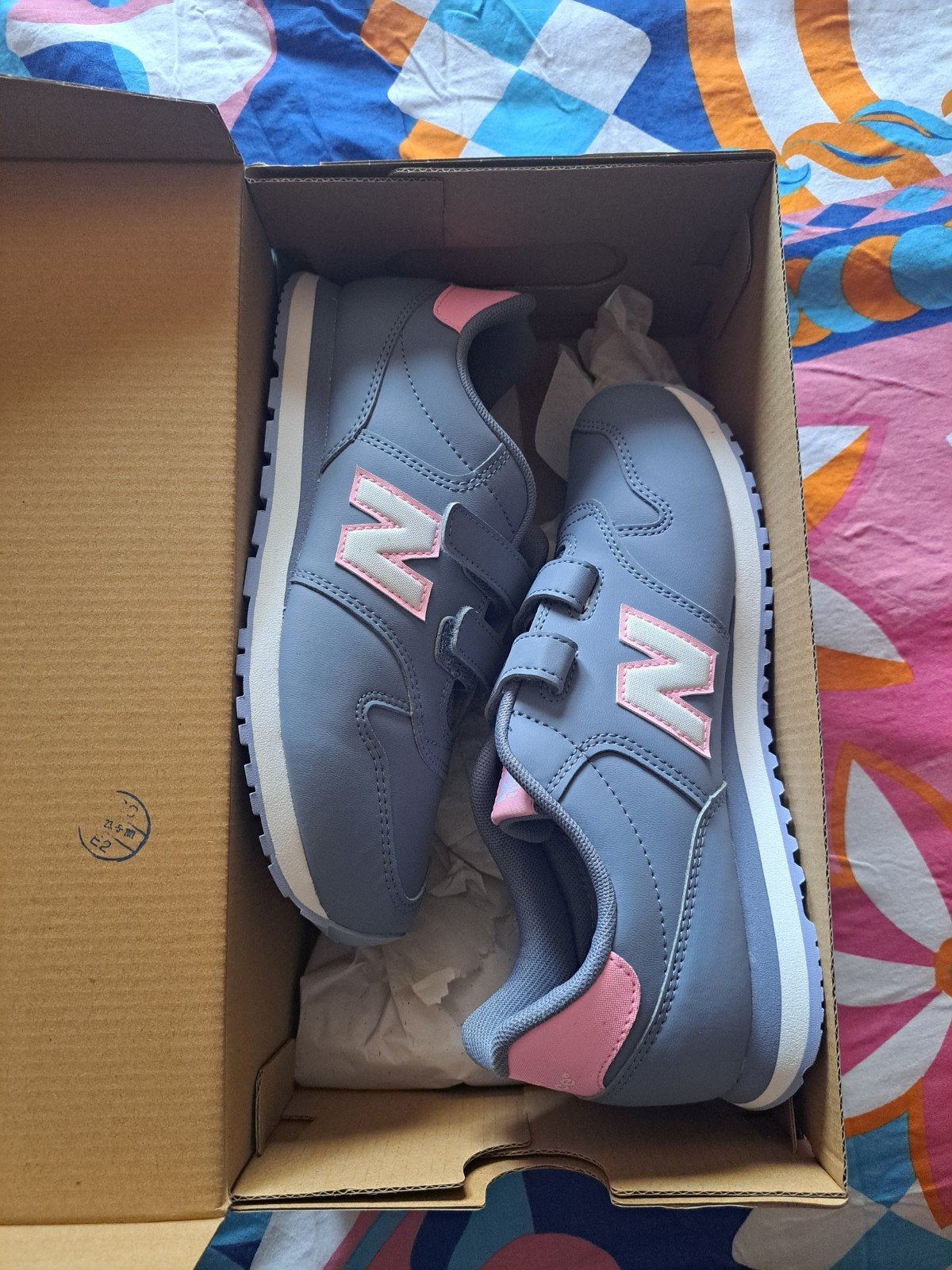 Nieuwe New Balance sneakers maat 38,5, Ophalen, Meisje, Sportschoenen, Nieuw