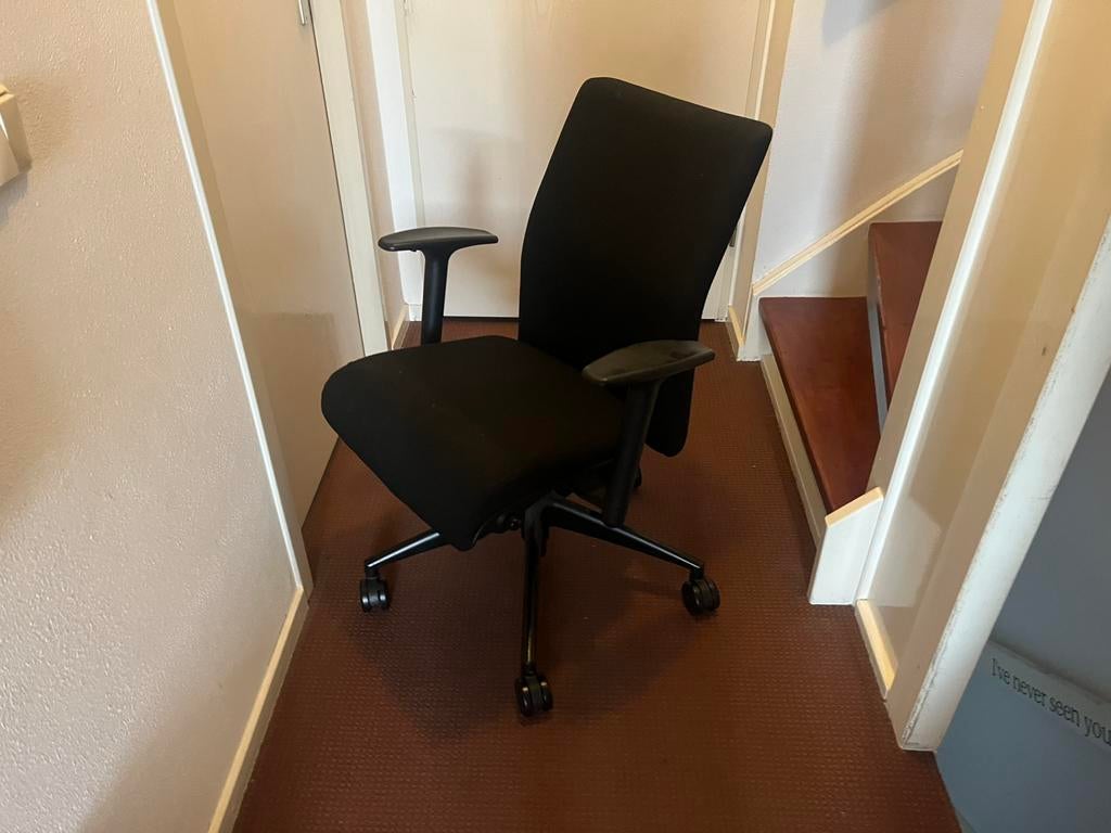 Nette bureaustoel, Ophalen, Zo goed als nieuw, Zwart