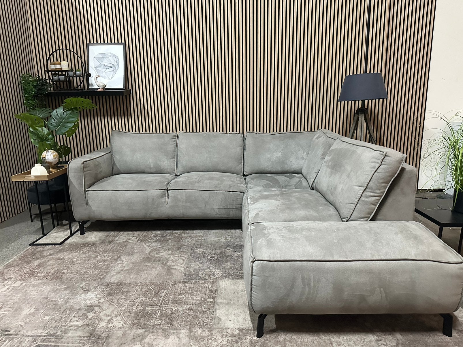 “GRATIS LEVERING” Kunstlederen grijze hoekbank 245x230, Ophalen of Verzenden, Zo goed als nieuw, Kunststof, Leer, zgan, hoekbank
