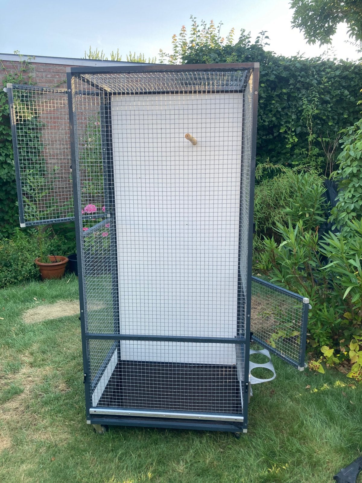 Kamervoliere/papegaaienkooi., Dieren en Toebehoren, Vogels | Hokken en Kooien, Ophalen, Zo goed als nieuw, Metaal, Vogelkooi