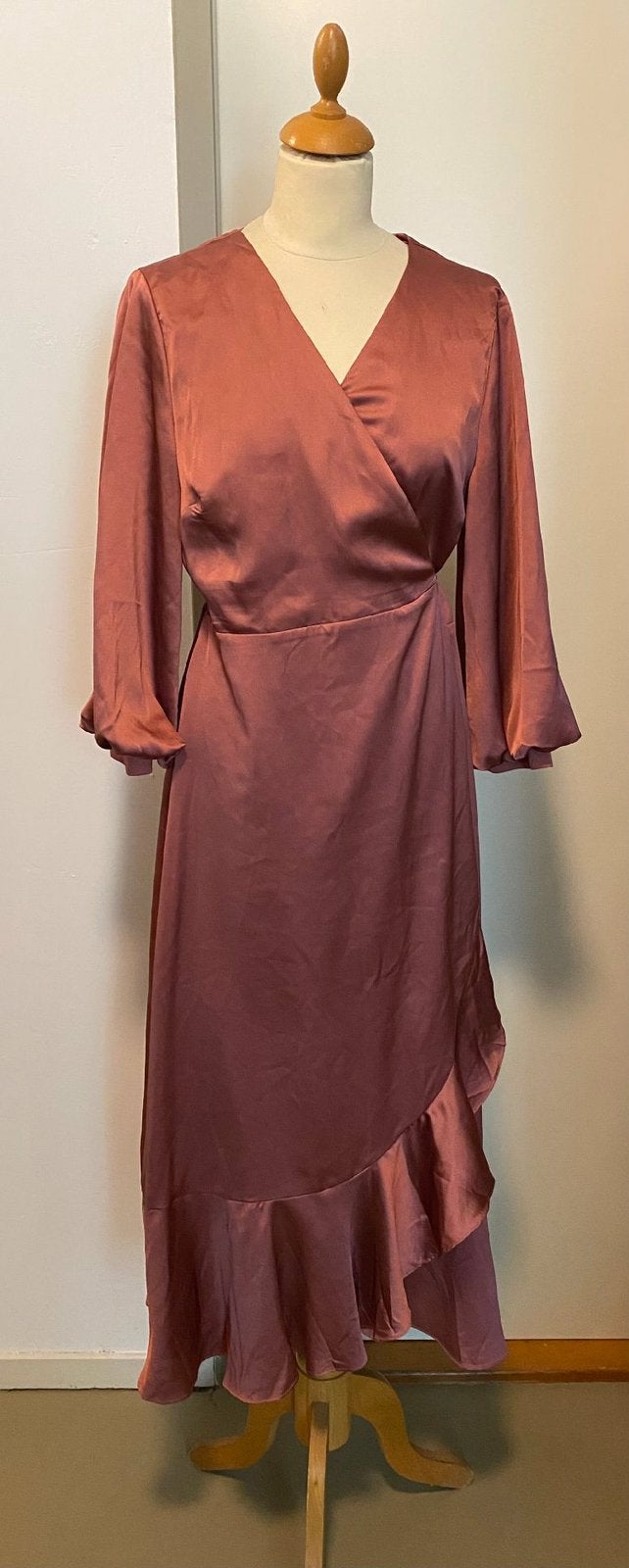 Liqourice kimono/ wikkeljurk L 40/42 satijn oud roze, Maat 42/44 (L), Ophalen of Verzenden, Zo goed als nieuw, Roze