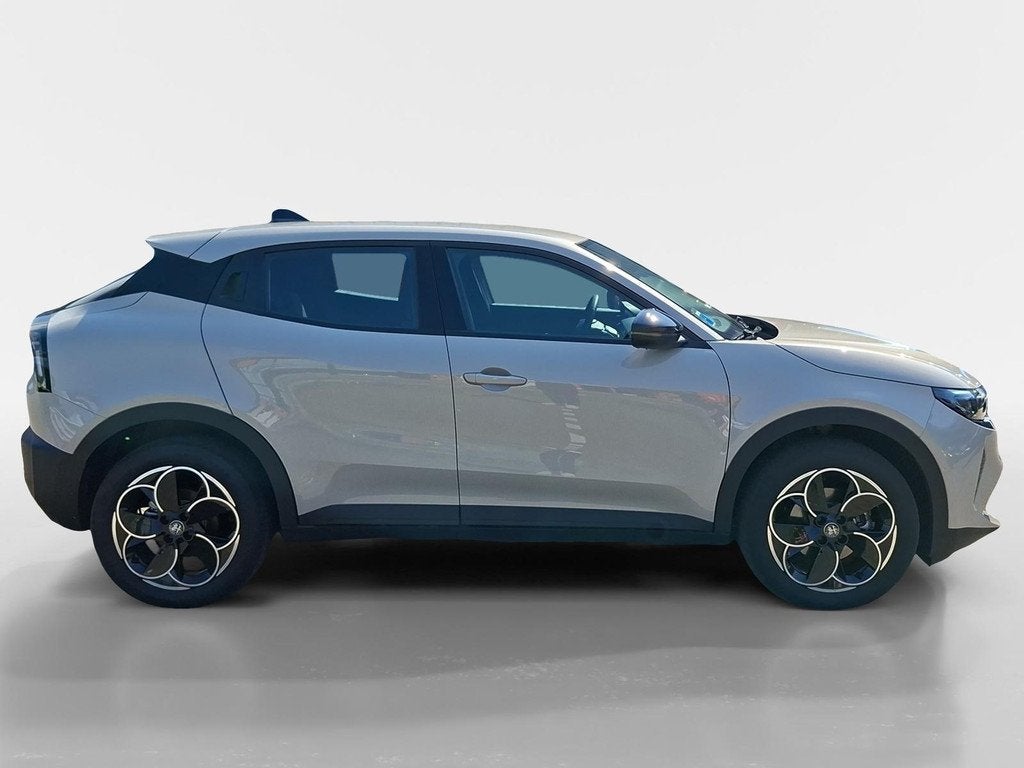 Alfa Romeo Junior Elettrica 54 kWh | 96% SOH | Parkeer senso, Auto's, Alfa Romeo, Stof, Gebruikt, Grijs, SUV of Terreinwagen