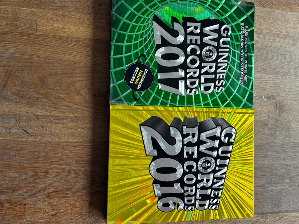 Guinnes world record boek 2016/2017, Ophalen of Verzenden, Zo goed als nieuw